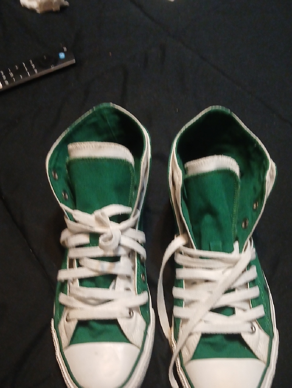 Green High-Top Converse Sneakers - Classic Canvas Style